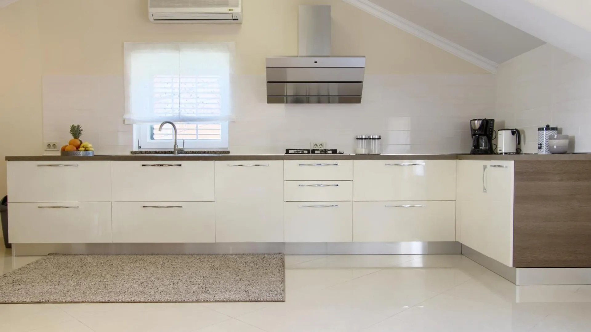 Oceanview Prestige Daire Kali
