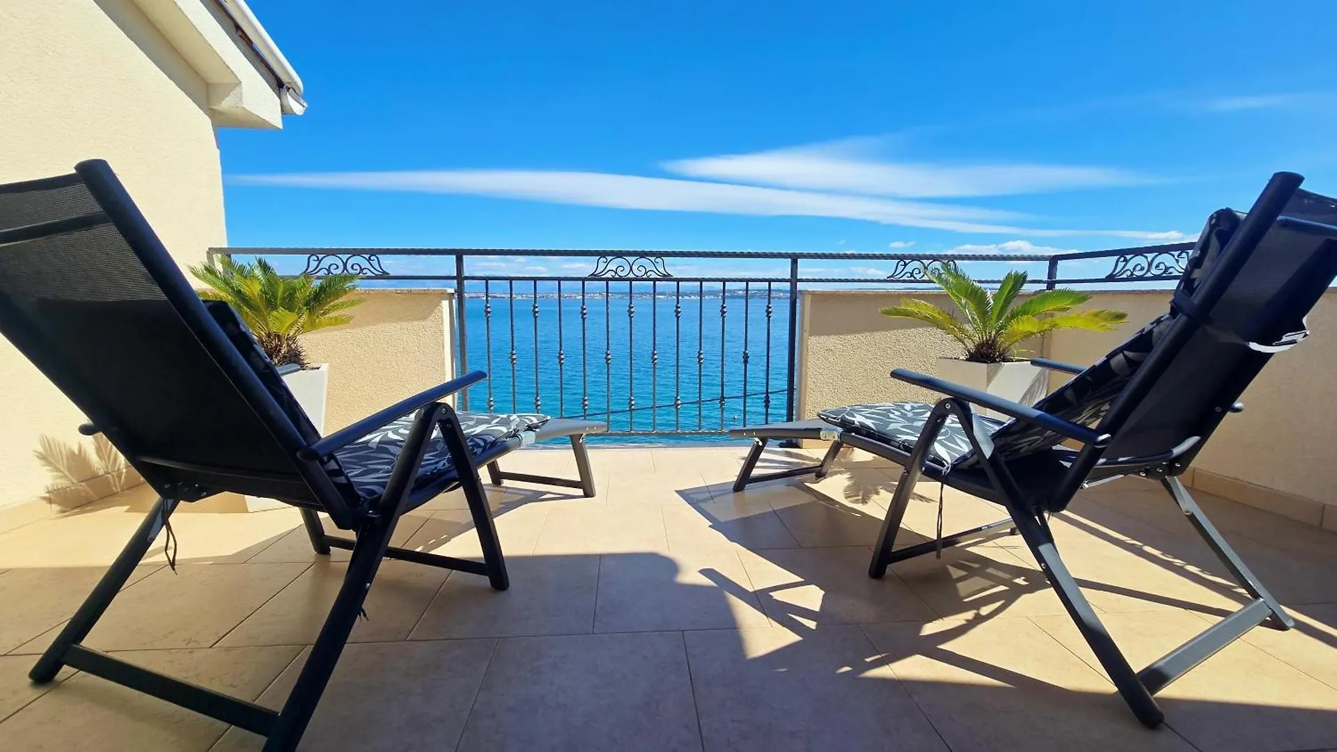 Oceanview Prestige Apartman Kali 0*,